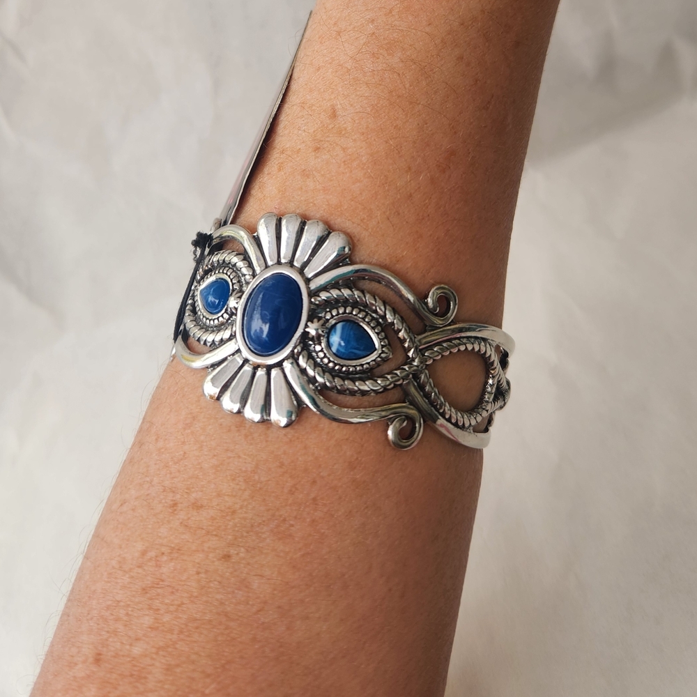 Paparazzi Silver Bracelet with Blue Accents